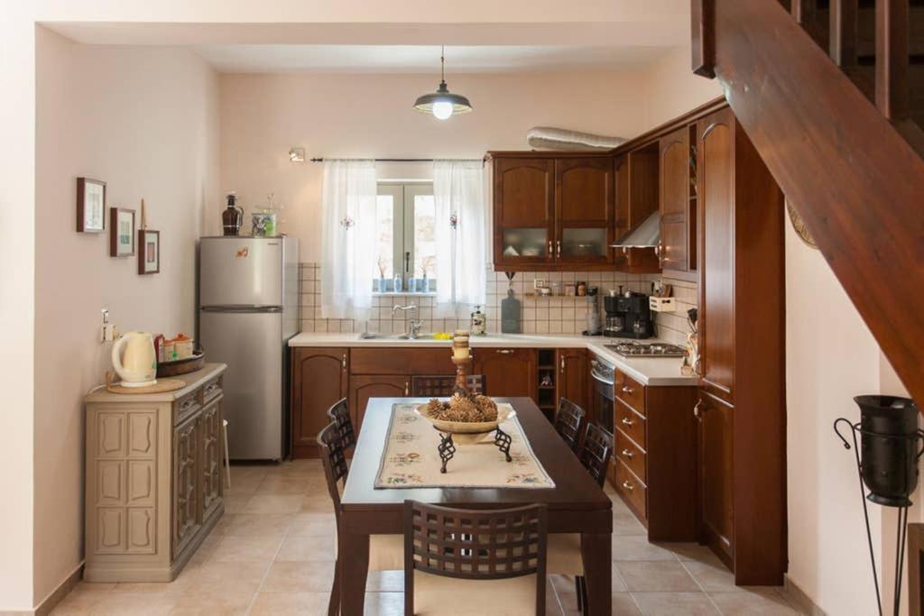 Nikolis Vacation House Vrisai Luaran gambar