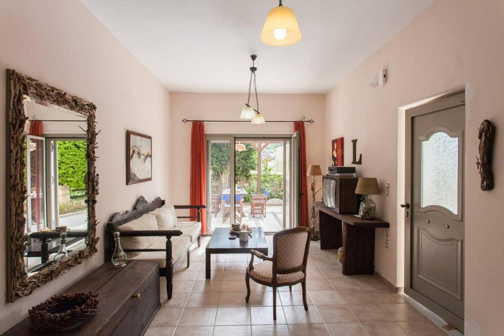 Nikolis Vacation House Vrisai Luaran gambar
